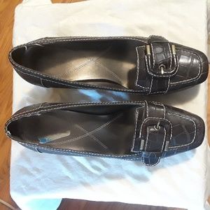 NATURALIZER Yourn Croc Embossed Brown Leather. Size 8 1/2M